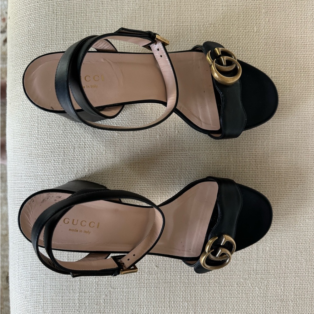 Gucci Platform Black GG Sandal size 7.5 US